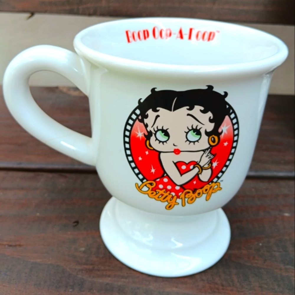 Vintage Betty Boop Pedestal Mug Cup